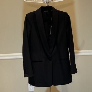 Elie Tahari Elegant Black Blazer